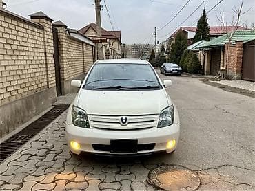 авто ист: Toyota ist: 2003 г., 1.3 л, Автомат, Бензин, Хэтчбэк — 2