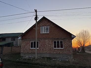 Продается кирпичный дом с мансардным этажом. Участок 4.5 сотых