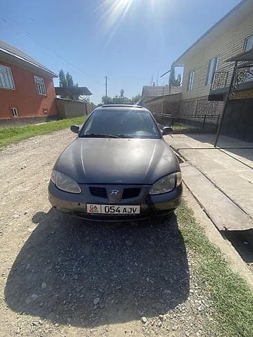byd e7: Hyundai Elantra: 2000 г., Седан — 4