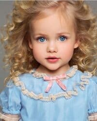 уход за больными на дому: Возьму к себе на воспитание деток от 3-х до 7 лет. Педагог начальных — 1