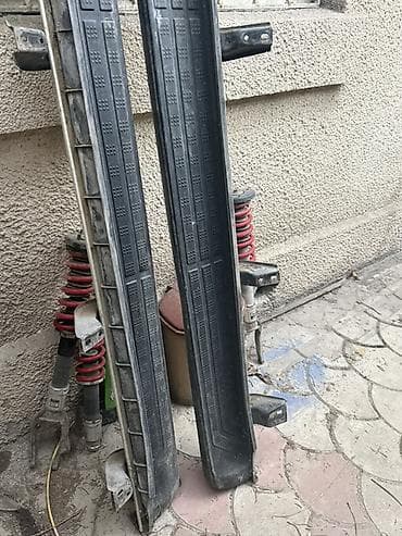 Подножки Toyota, Б/у, Бесплатная доставка
