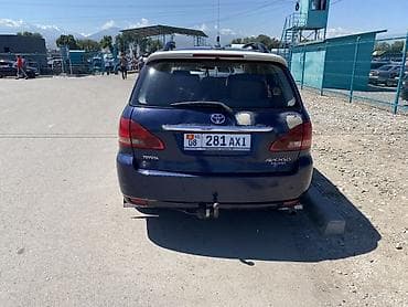 Унаа: Toyota Avensis Verso: 2004 г., 1.9 л, Кол менен иштөөчү, Дизель, Вэн/Минивэн — 2