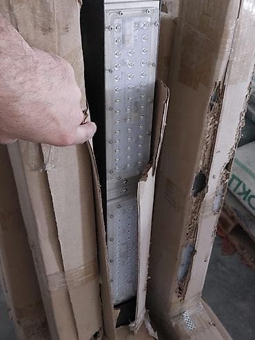 Промышленные светодиодные светильники для уличного освещения - Тип at lalafo.kg Промышленные светодиодные светильники для уличного освещения - Тип