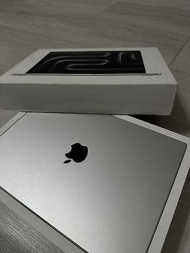 keyboard: MacBook Pro 14″ (серебристый) - Чип Apple Silicon (серия M3) — — 2