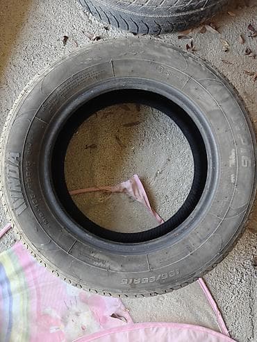 Летние автомобильные шины, комплект 4 шт. Состояние как новые