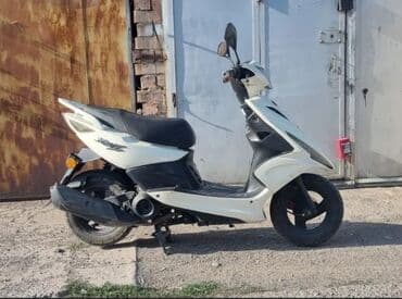 цены на мотоциклы: Макси-скутер Yamaha, 100 куб. см, Бензин, Б/у — 3