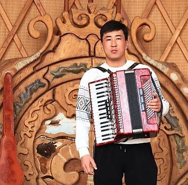 свадебный банер: Актан Арыкбаев: Ырчы,Кыякчы,комуз,тамада,апаратурачала бериңиздер — 3