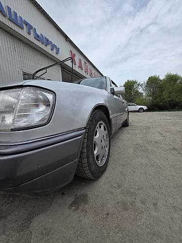 mercedesbenz 211: Mercedes-Benz E-Class: 1994 г., 2.2 л, Автомат, Бензин, Седан — 7