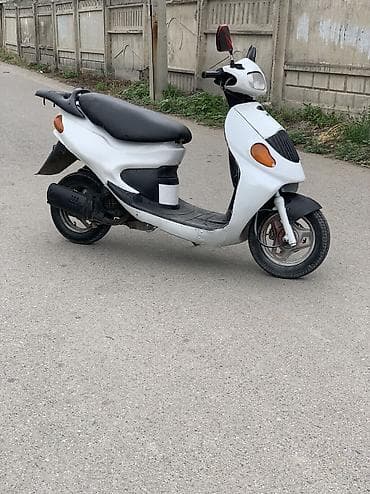 мотоциклы мопеды: Тип скутера Daelim, 60 куб. см, Бензин, Б/у — 4