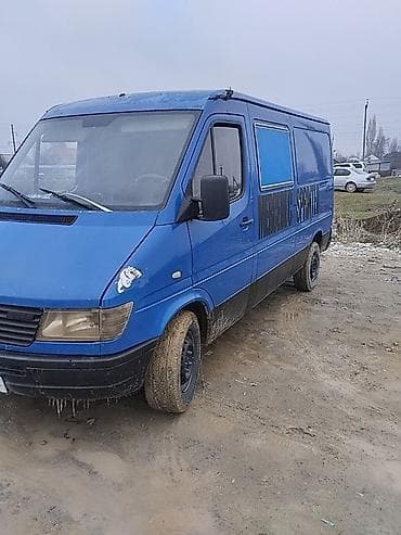 двери на спринтер: Легкий грузовик, Mercedes-Benz — 3