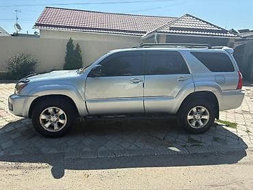 Toyota 4Runner: 2007 г., 4 л, Автомат, Газ, Внедорожник — 3