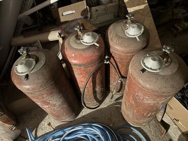 пивное оборудование для розлива пива цена: Продаются 4 газбалона по 50литров, готовые к эксплуатации, после — 3