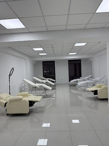 Кабинет Для косметолога, В бизнес центре, 74 м², С оборудованием, С отдельным сан узлом