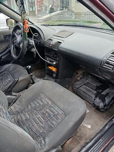 mazda 324: Mazda 323: 1994 г., Ручные, Бензин, Хэтчбэк — 6