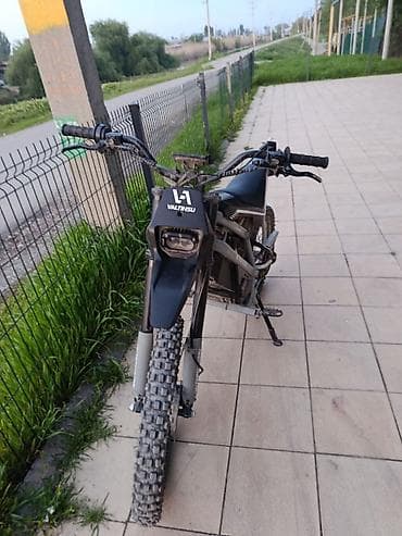 t max: Электромотоцикл кроссового типа VALTINSU E-M23 (надписи на — 3