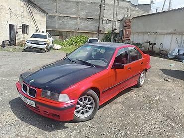 mercedes c300: BMW 3 series: 1993 г., 1.6 л — 3