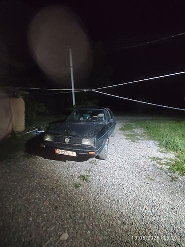70 сом: Volkswagen Jetta: 1989 г., 1.8 л, Кол менен иштөөчү, Бензин, Седан — 4