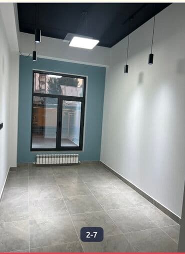 Срочно сдается комната в коммерческом помещении 20кв/м,здание