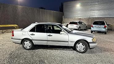 Транспорт: Mercedes-Benz C-Class: 1993 г., 1.8 л, Механика, Бензин, Седан — 2