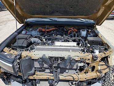 cruser: Toyota Land Cruiser: 2024 г., Автомат, Бензин — 9