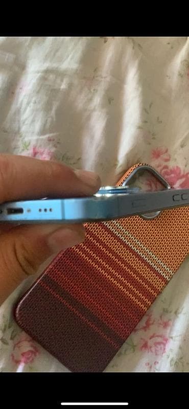 apple 4: IPhone 13, Б/у, 128 ГБ, Синий, Чехол, 97 % — 4
