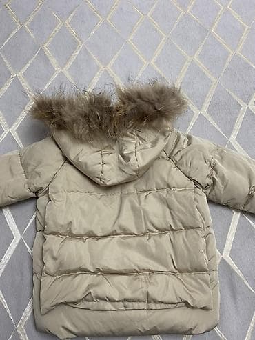 обувь на годик: Детская зимняя куртка с капюшоном и опушкой - Цвет: бежевый — 2