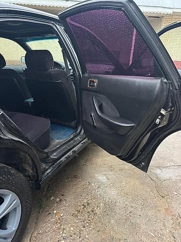 аудио усилитель: Honda Accord: 1991 г., 1.9 л, Ручные, Бензин, Седан — 6