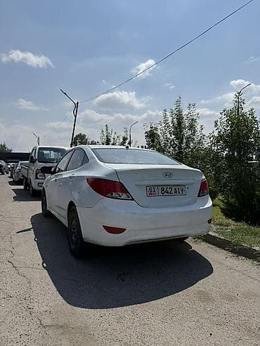 Hyundai Accent: 2015 г., 1.4 л, Механика, Бензин, Седан — 4