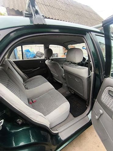Mazda 626: 1999 г., 1.8 л, Механика, Бензин, Седан — 7