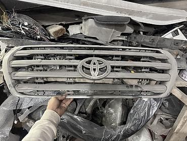 kruz: Решетка радиатора Toyota Оригинал — 3