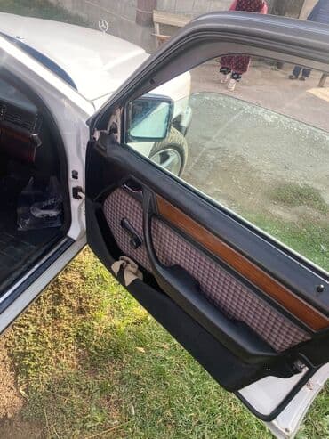 фаркоп на венту: Mercedes-Benz E-Class: 1992 г., 3 л, Седан — 6