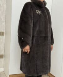 теплый и удобный: ‼️ Шуба из норки, цвет графит (холодный серо‑дымчатый оттенок). Прямой — 9