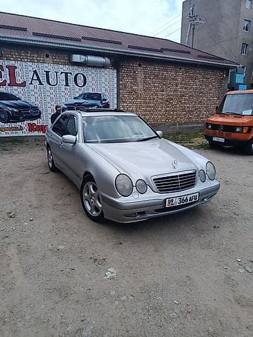 Транспорт: Mercedes-Benz E-Class: 2001 г., 3.2 л, Автомат, Бензин, Седан — 3
