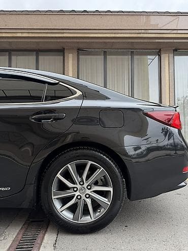 гибрид срочно: Lexus ES: 2017 г., 2.5 л, Вариатор, Гибрид, Седан — 5