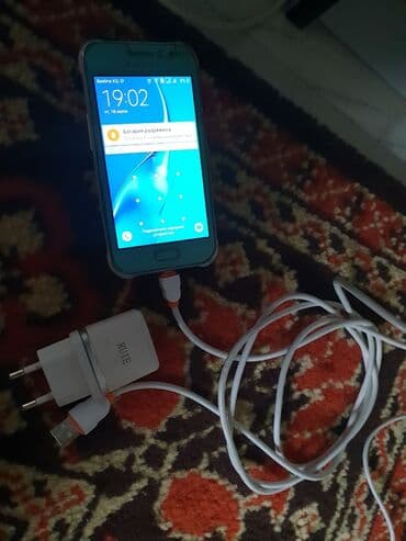 продаю домкрат: SAMSUNG J1 ACE 
+ Зарядное устройство — 1