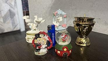 банный набор: 200-400 сом
Флорариум 
Рамка для фото .
Шкатулки 
Байтик батыра 69 — 1