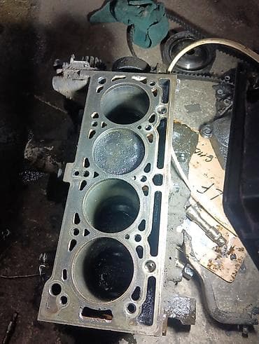 full construction: Блок цилиндров и комплект поршней с шатунами (4 шт.) на Рено Логан — 1