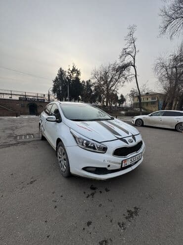 Kia Ceed: 2014 г., 1.6 л, Механика, Бензин, Универсал