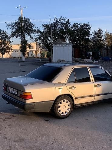 гольф 3 1994: Mercedes-Benz W124: 1988 г., 2.3 л, Механика, Бензин, Седан — 4
