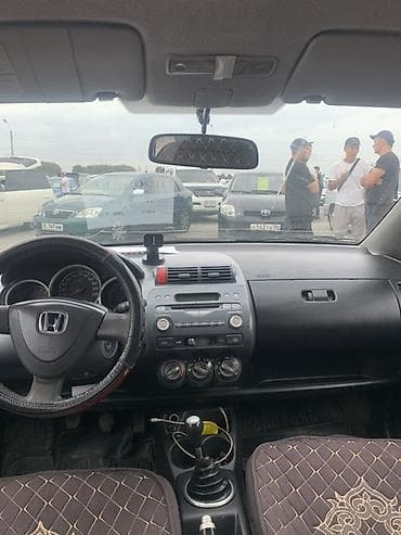 step vagon: Honda Jazz: 2003 г., 1.3 л, Ручные, Бензин, Хэтчбэк — 5