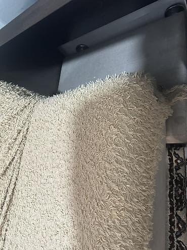 small table: Прямой диван — 2