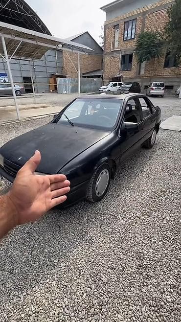 gac m6: Opel Vectra: 1993 г., 1.6 л, Механика, Бензин, Седан — 1