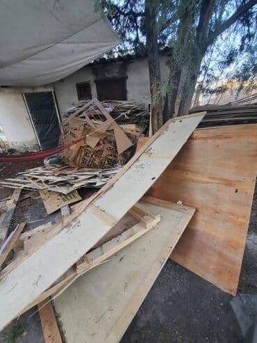 отдам даром вещи на мальчика: Отдадим даром Остатки фанеры на дрова и т.п. Самовывоз адрес Салиева — 1