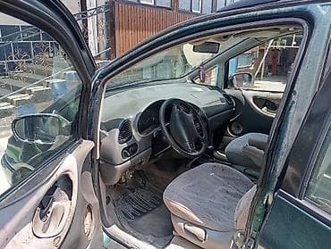 Volkswagen Sharan: 1995 г., 1.9 л, Механика, Бензин, Минивэн — 4