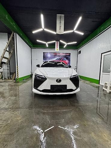 Транспорт: Lexus RZ: 2025 г., Электромобиль — 1