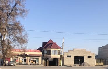продажа дома на иссык куле: Сатам Дүкөн Өзүнчө турган дүкөн, 500 кв. м, Жаңы ремонт, Эшиги өзүнчө, 1 кабат — 1