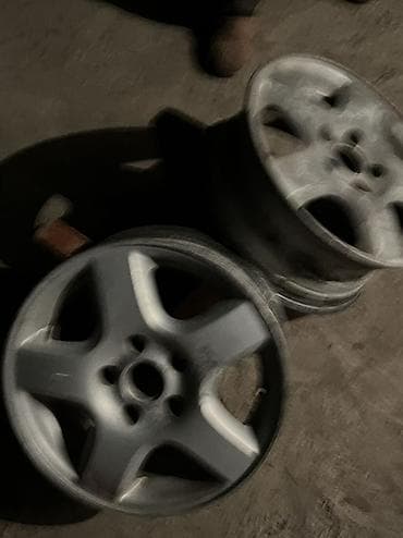Литые Диски R 15 Audi, Комплект, отверстий - 5, Б/у