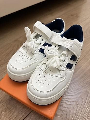 dc dc: Кроссовки - Цвет: белый с тёмно‑синими вставками и подкладкой - — 1