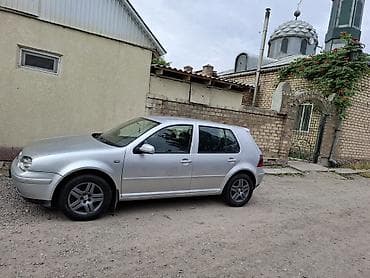 Унаа сатуу: Volkswagen Golf: 2003 г., 2 л, Кол менен иштөөчү, Бензин, Хетчбек — 3