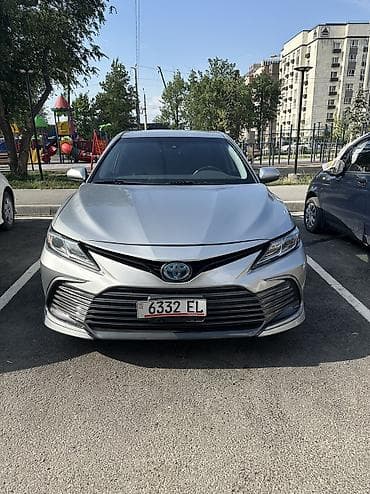 jac t6: Toyota Camry: 2020 г., 2.5 л, Вариатор, Гибрид, Седан — 1